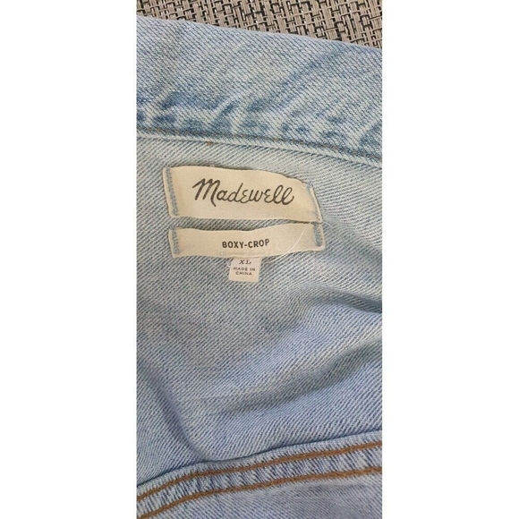 Madewell Oversized Jean Jacket in Junction Wash: Distressed Edition. Size XL - Picture 8 of 11